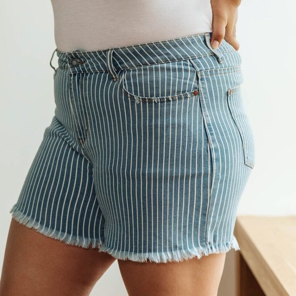 Judy Blue Striped Denim Shorts - Picture 9 of 9